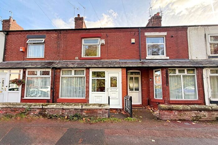 2 Bedroom Terraced House For Sale In Kelsall Street, Sale, M33