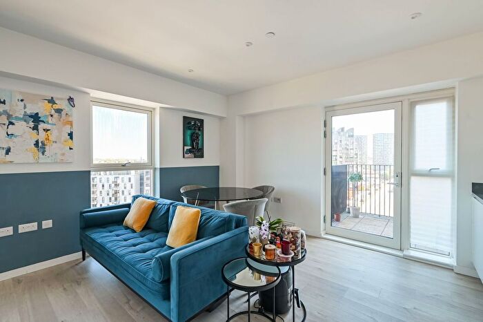 1 Bedroom Flat For Sale In Effra Gardens, Canning Town, London, E16