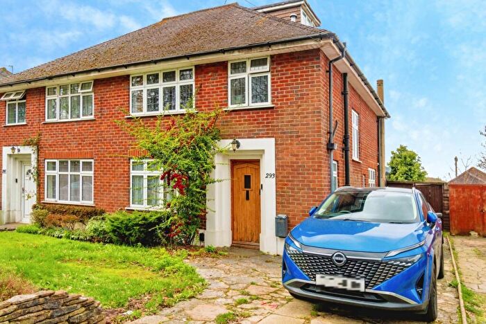 3 Bedroom Semi Detached House For Sale In Coxford Road, Southampton, Hampshire, SO16