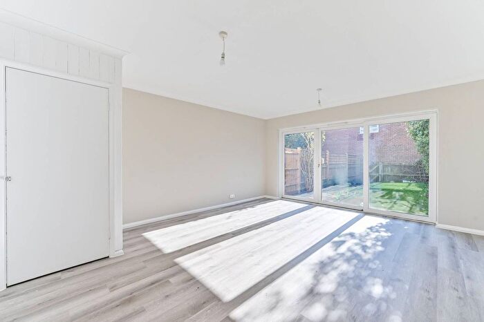 2 Bedroom Terraced House To Rent In Camborne Road, Sutton, SM2