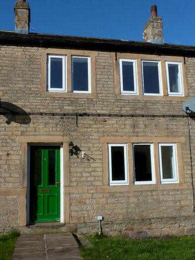 2 Bedroom Cottage To Rent In Hollingreave, New Mill, Holmfirth, HD9