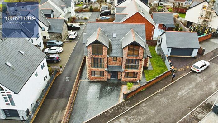 5 Bedroom Detached House For Sale In Abergarw Meadow, Brynmenyn, Bridgend, CF32