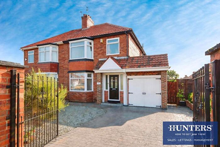 3 Bedroom Semi Detached House For Sale In Newcastle Road, Sunderland, SR5