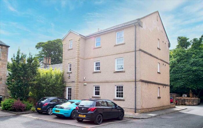 2 Bedroom Apartment To Rent In Gray Buchanan Court, FK2