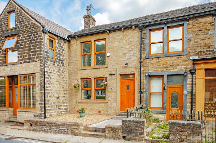 2 Bedroom Terraced House For Sale In King Street, Delph, Saddleworth, OL3