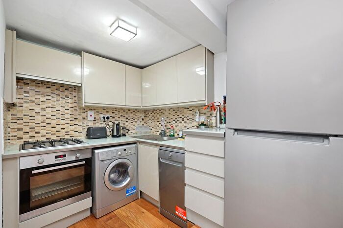 1 Bedroom Semi-Detached House To Rent In Burghley Road, Kentish Town, NW5