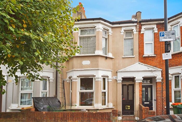 2 Bedroom Maisonette For Sale In Sherrard Road, Manor Park, London, E12