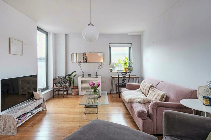 2 Bedroom Flat To Rent In Haggerston Studios, Haggerston, London, E8