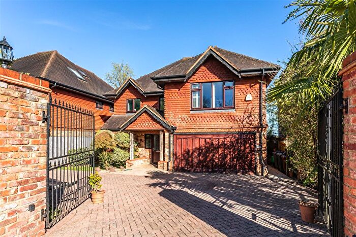 5 Bedroom Detached House For Sale In Thorntree Close, Heathfield, TN21