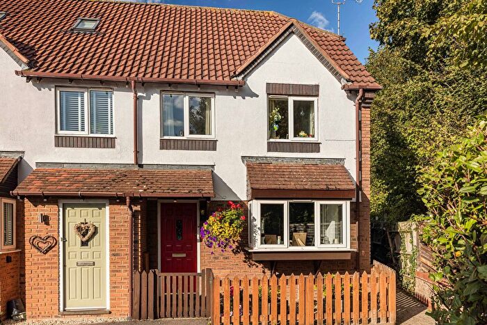 3 Bedroom End Terrace House For Sale In The Cornfields, Bishops Cleeve, Cheltenham, GL52