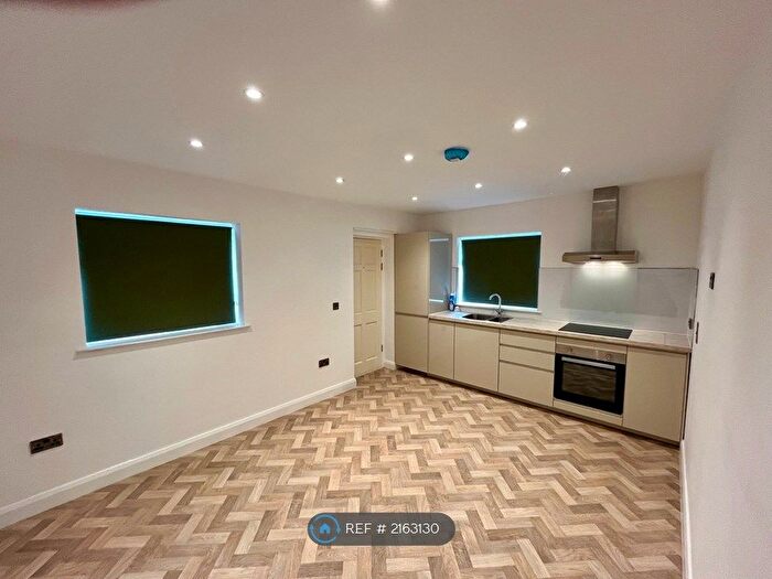 2 Bedroom Flat To Rent In Boughton Road, Rugby, CV21