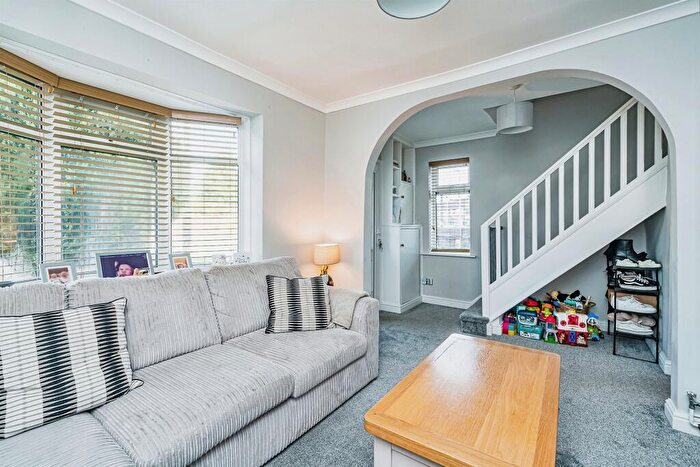 2 Bedroom Semi-Detached House For Sale In Nanaimo Way, Kingswinford, DY6