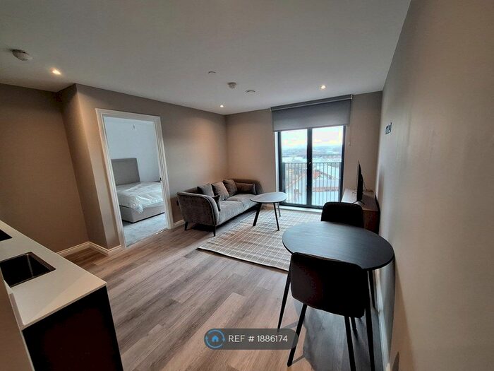 1 Bedroom Flat To Rent In Springwell Gardens, Leeds, LS12