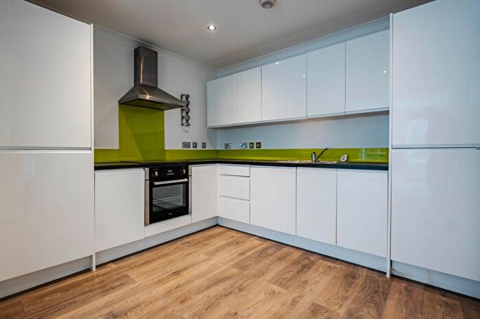 2 Bedroom Apartment For Sale In The Pulse, High Street North, Dunstable, LU6