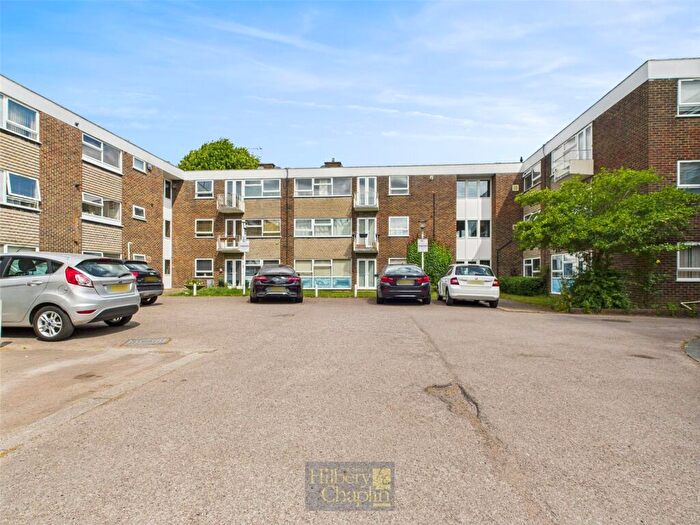 2 Bedroom Apartment For Sale In Hutton Road, Shenfield, Brentwood, Essex, CM15
