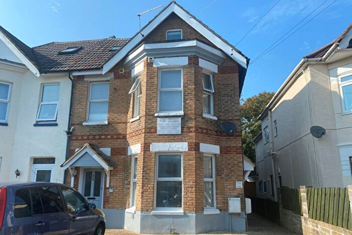 2 Bedroom Flat To Rent In Boscombe, BH5