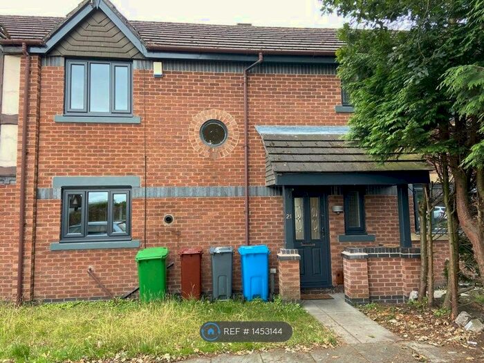 3 Bedroom Terraced House To Rent In Gateacre Walk, Manchester, M23