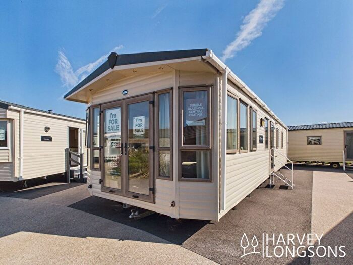 2 Bedroom Park Home For Sale In Tosside, Skipton, BD23