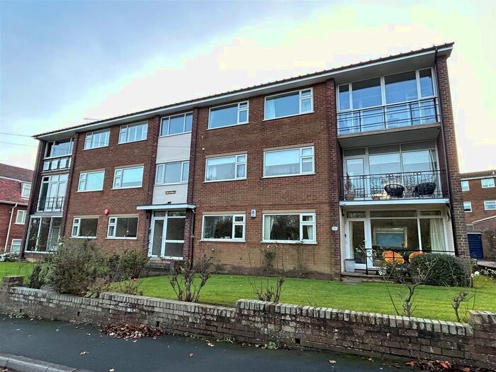 2 Bedroom Flat To Rent In Burniston Road, Scarborough, YO12