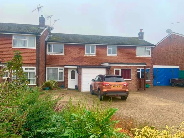 3 Bedroom Property To Rent In Burley Way, Blackwater, Camberley, GU17