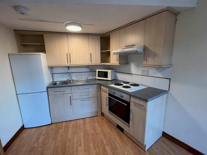 2 Bedroom Flat To Rent In Dudhope Street, Dundee, DD1