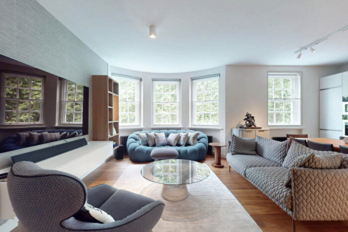 2 Bedroom Apartment For Sale In Avenue Lodge, Avenue Road, St John's Wood, London, NW8