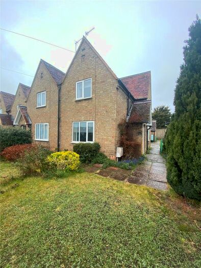 2 Bedroom End Of Terrace House To Rent In Grange Lane, Cople, Bedfordshire, MK44