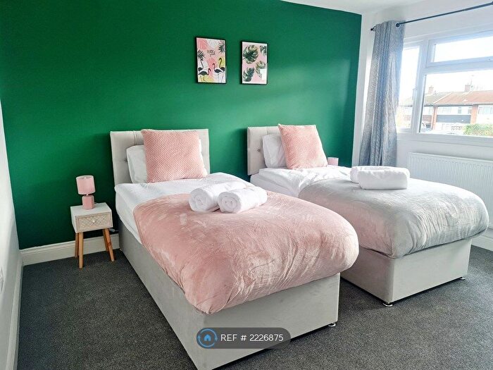 3 Bedroom Terraced House To Rent In Tamar Way, Slough, SL3