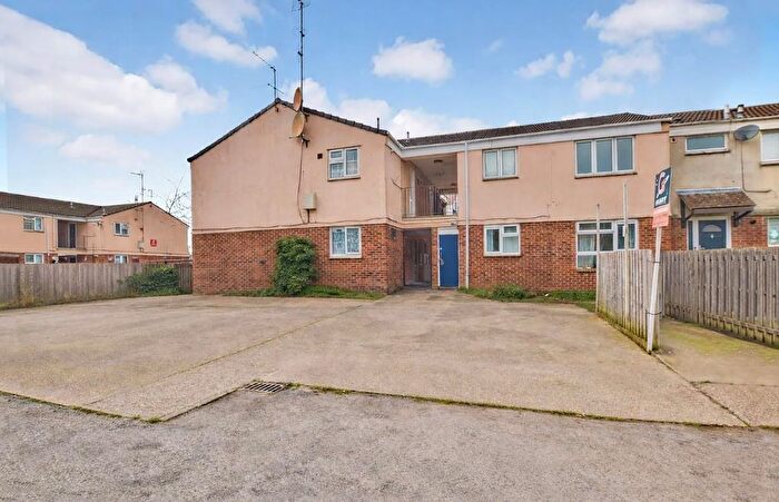 1 Bedroom Property For Sale In Greystoke Road, Slough, SL2