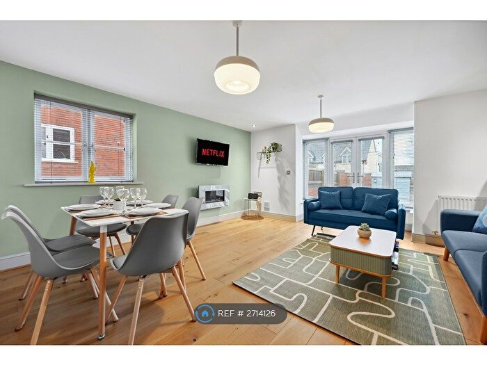 3 Bedroom Terraced House To Rent In Parish Mews, Hampton-In-Arden, Solihull, B92