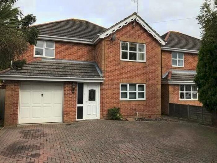 4 Bedroom Detached House To Rent In Staple Close, Waterlooville, Hampshire, PO7