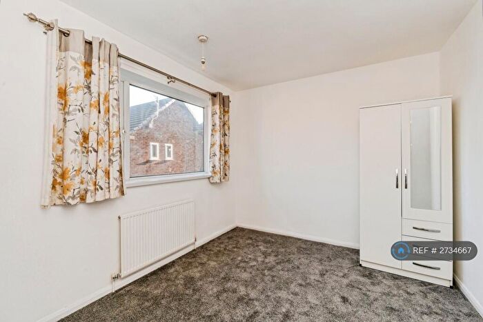 3 Bedroom Semi Detached House To Rent In Wythenshawe Road, Manchester, M23