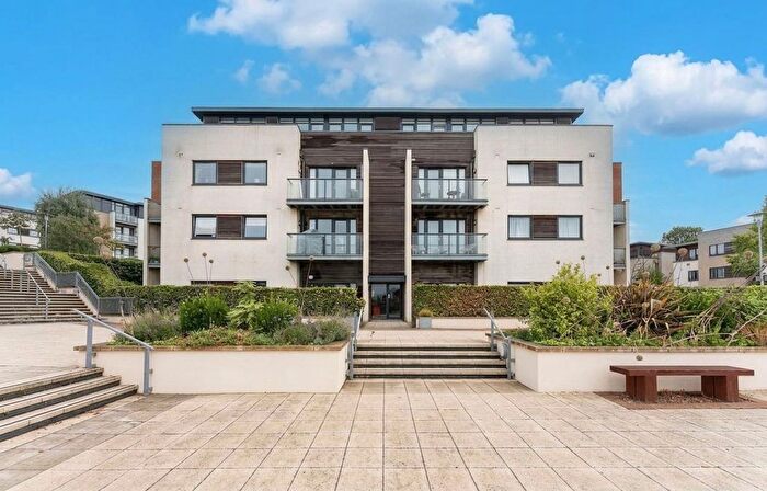 2 Bedroom Flat To Rent In Peacock Close, Corn House, NW7