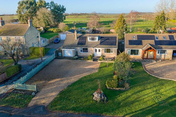 3 Bedroom Detached Bungalow For Sale In Folksworth Road, Norman Cross, PE7