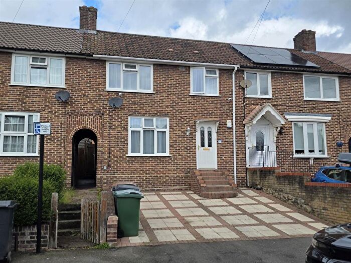 3 Bedroom Terraced House To Rent In Normanton Park, London, E4