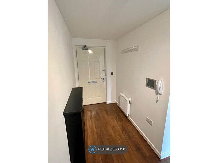 1 Bedroom Flat To Rent In Cloud Close, Dartford, DA1