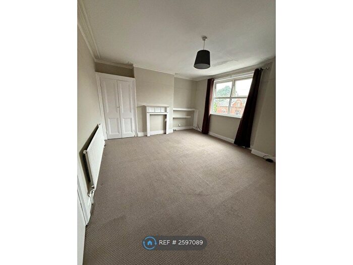 2 Bedroom Flat To Rent In Methley Drive, Leeds, LS7