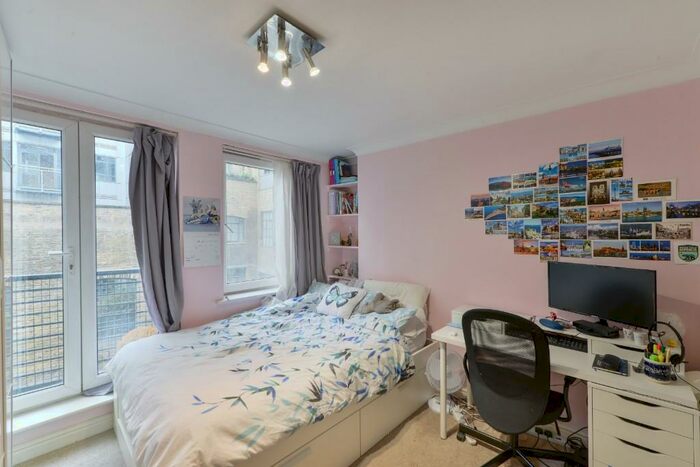 2 Bedroom Flat To Rent In Old Street, London, EC1V