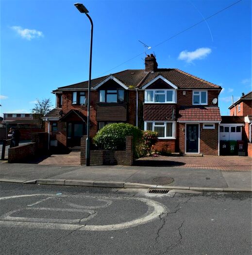 3 Bedroom Semi-Detached House To Rent In Northampton Avenue, Slough, SL1