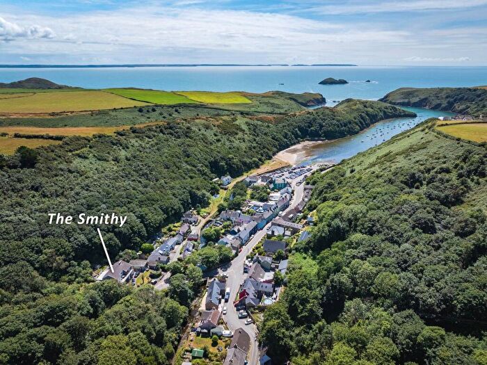 4 Bedroom Detached House For Sale In Y Gribyn, Solva, SA62