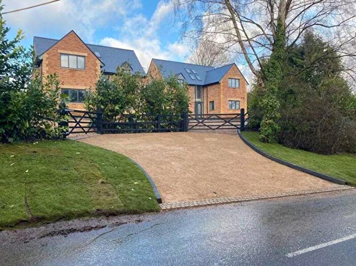 4 Bedroom Detached House To Rent In Woodperry Hill, Oxford, OX33