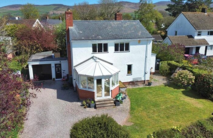 3 Bedroom Detached House For Sale In Gellifor, Ruthin, LL15
