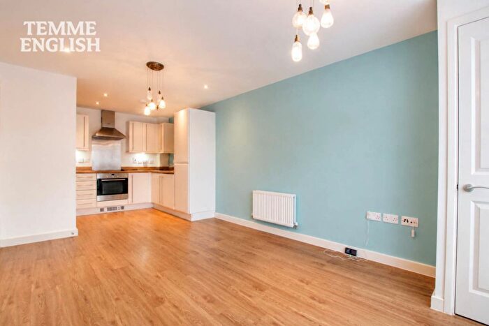 1 Bedroom Flat For Sale In Brook Mead, Basildon, SS15