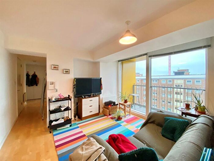 2 Bedroom Apartment To Rent In Saxton, The Avenue, Leeds, LS9