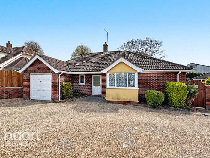 3 Bedroom Detached Bungalow For Sale In Hunting Gate, Colchester, CO1