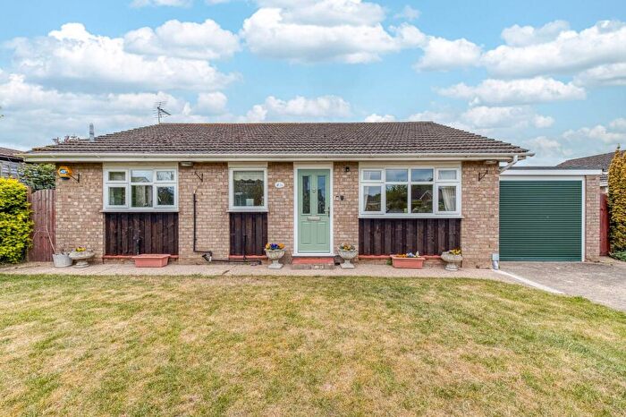 3 Bedroom Detached Bungalow For Sale In Field House Gardens, Diss, IP22