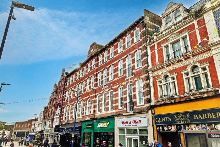 2 Bedroom Flat For Sale In The Metropole, New Street, CT17