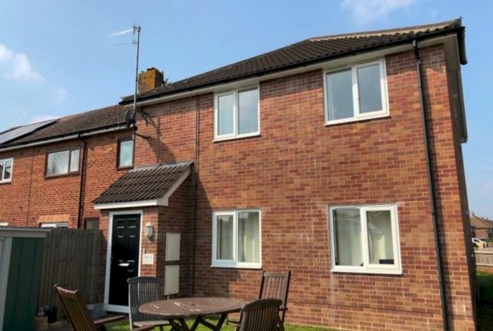 1 Bedroom Flat To Rent In Monks Way, Eastleigh, SO50