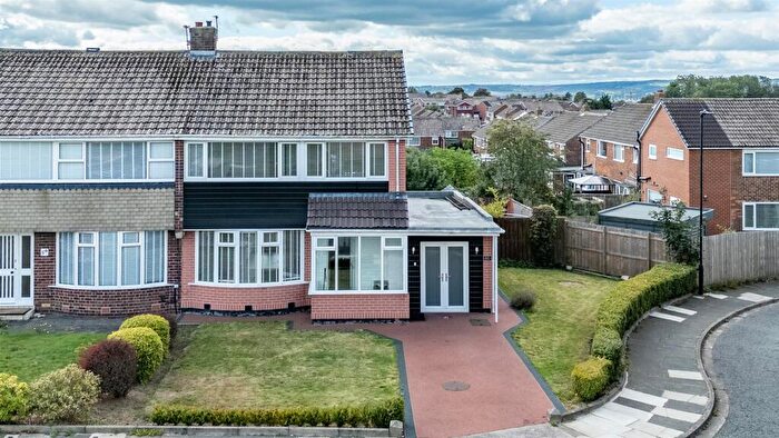 3 Bedroom Semi-Detached House For Sale In Hillhead Parkway, Newcastle Upon Tyne, NE5