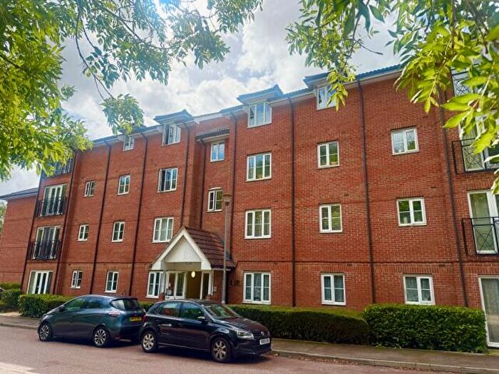 2 Bedroom Flat To Rent In Winnipeg Way, Broxbourne, Hertfordshire, EN10